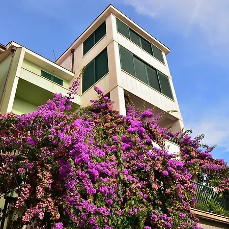 Mustapic Lägenhet Makarska