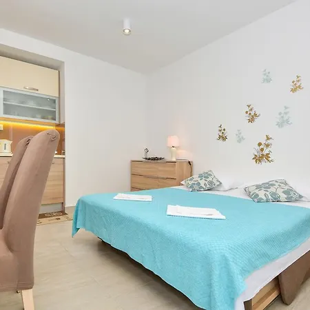 Mustapic Lägenhet Makarska