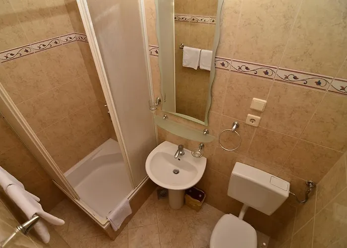 Mustapic * 마카르스카